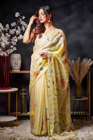 Avalipt Kusum Lily Handpainted Saree 