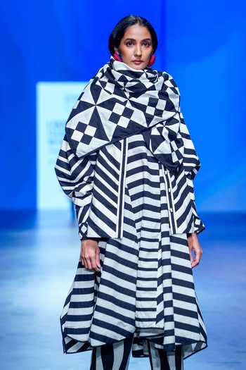 KA-Sha Striped Applique Pattern Tunic 
