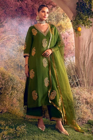 Embroidered Paisley Kurta Pant Set For Kids