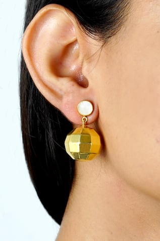 Pearl Embellished Earrings 