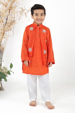 LA Dee DA Zari Embroidered Panelled Kurta Set 