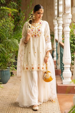 Ajiesh Oberoi Gehna Embroidered Kurta Sharara Set 