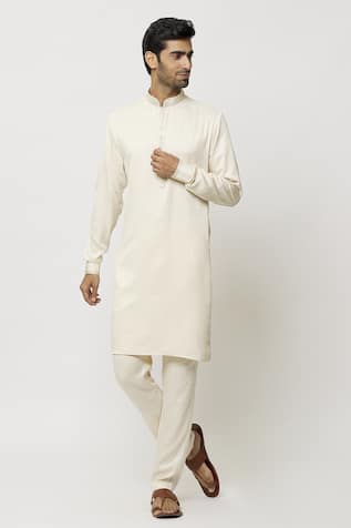 Samyukta Singhania Embroidered Placket Kurta 