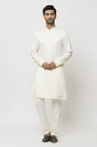 Samyukta Singhania Pintucked Bordered Straight Kurta 