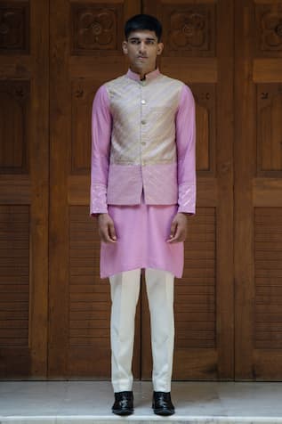 Tajiri Pink Sequined Bundi Kurta Set 