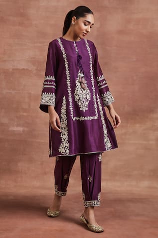 Sue Mue Vaneet Floral Embroidered Kurta & Salwar Set 