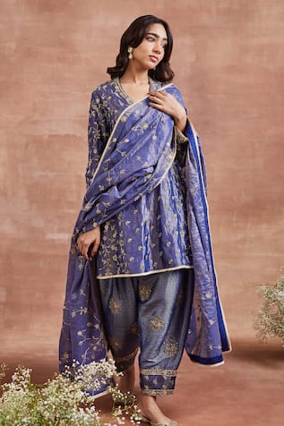 Sue Mue Embroidered Blue Panelled Kurta Set 