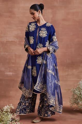 Sue Mue Mishika Zari Embroidered Kurta Palazzo Set 