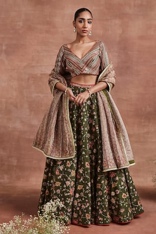 Sue Mue Mehdi Floral Jaal Thread Embroidered Bridal Lehenga Set 