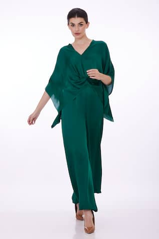 DILNAZ Solid V Neck Draped Kaftan 