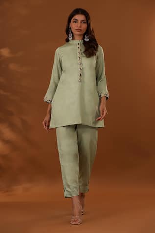 The Home Affair Thread Embroidered Top With Pant 