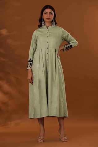 The Home Affair Placement Floral Embroidered Dress 