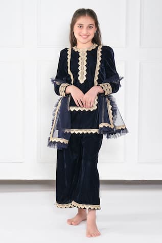 The Pony & Peony Co. Velvet Embellished Kurta Pyjama Set 