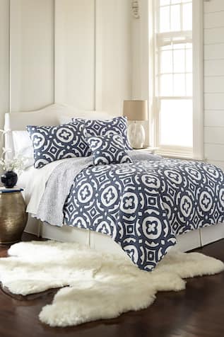 Geometric Pattern Quilt & Pillow Cover Set 