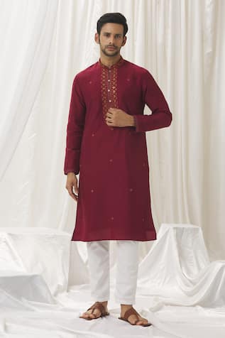 Alaya Advani Straight Embroidered Kurta With Pant 