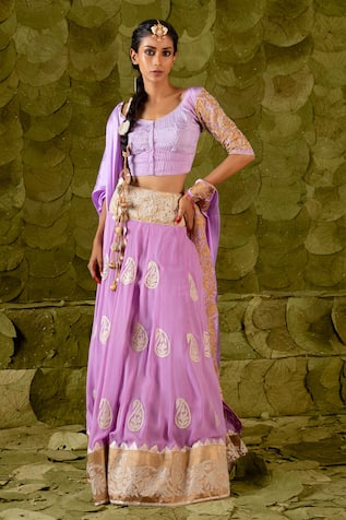 Latha Puttanna Vorgithi Embroidered Lehenga Set 