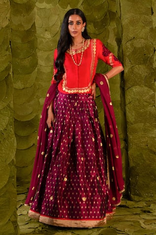 Latha Puttanna Tangi Embroidered Lehenga Set 