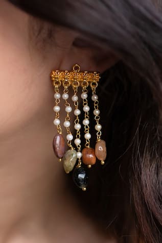 Pearl String Dangler Earrings 