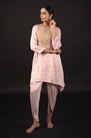 Avaasya Jaipur Zari Embroidered Kurta With Dhoti Pant Set 