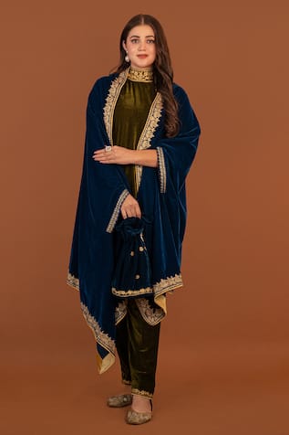 Daljit Sudan Embroidered Cape & Velvet Kurta Set 