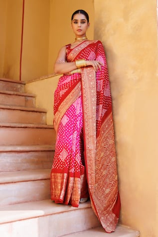 Geroo Jaipur Kanjivaram Bandhani Saree With Unstitched Blouse Piece 