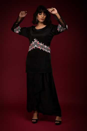 Farha Syed Thread Floral Embroidered Placement Kurta With Skirt 