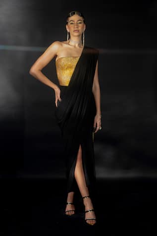 Nikhil Thampi Rhinestone Tassel Pallu Pre-Draped Saree With Corset 