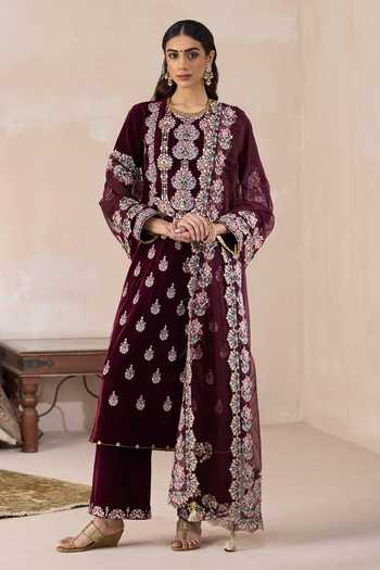 Inej Floral Border Embroidered Organza Dupatta 