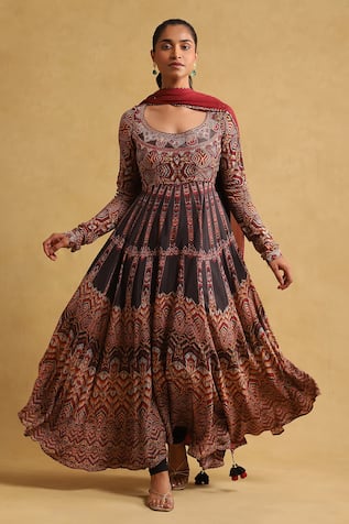 Label Ritu Kumar Mini Dresses : Buy Label Ritu Kumar Louisa Short Dress  Online | Nykaa Fashion