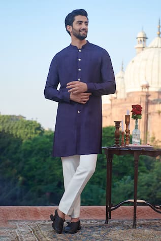 Philocaly Badru Solid Front-Buttoned Kurta 