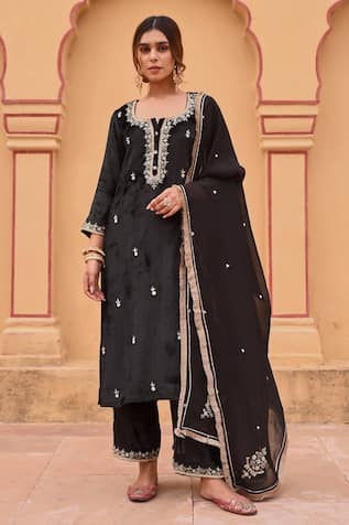 KARAJ JAIPUR Florence Aari Embroidered Velvet Kurta Pant Set 