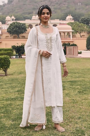 KARAJ JAIPUR Ditsy Fleur Embroidered Velvet Kurta Pant Set 