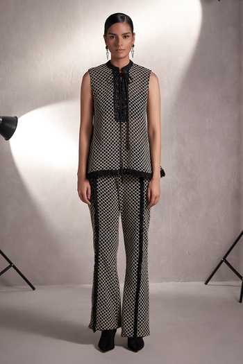 Qala Clothing Knitted Crochet Top & Pant Set 