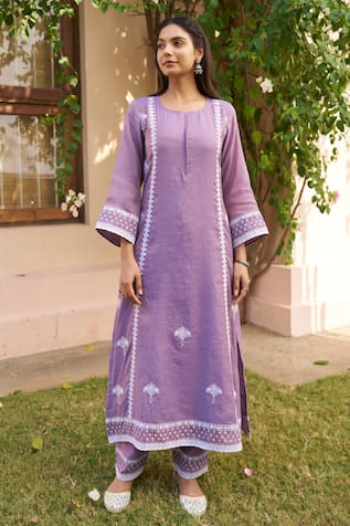 NAAZ BY NOOR Thread Work A-Line Kurta Set 