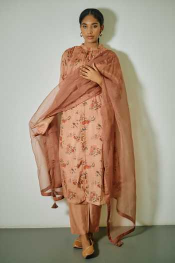 Dot Floral Print Gathered Neck Kurta With Pant 