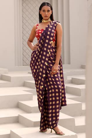 Aapro Agatha Printed Pre-Draped Saree With Bustier 