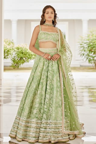 22 Latest Lehenga Blouse Designs For Women To Try In 2024 | Golden blouse  designs, Latest lehenga blouse designs, Saree blouse designs