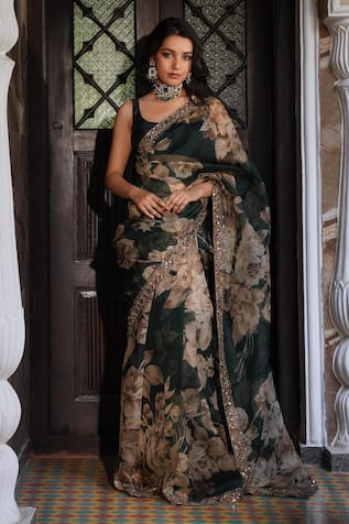 Astha Narang Floral Pattern Saree With Blouse 