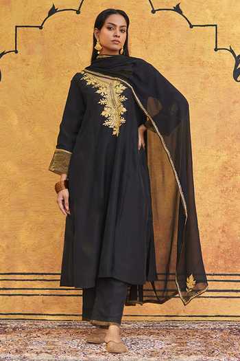 Weaver Story Pure Silk Tilla Embroidered Kurta Set 