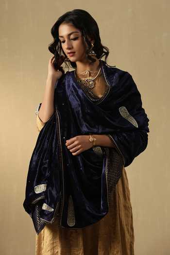 Weaver Story Leaf Hand Embroidered Doshala 