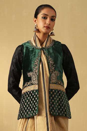 Weaver Story Velvet Zardozi Hand Embroidered Jacket 