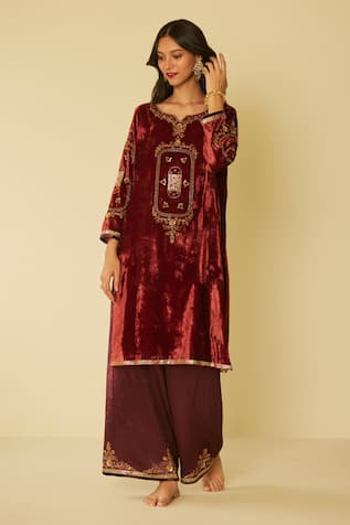 Sarang Kaur Dareecha Hand Embroidered Kurta & Pant Set 