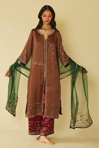 Sarang Kaur Farida Embroidered Dupatta 