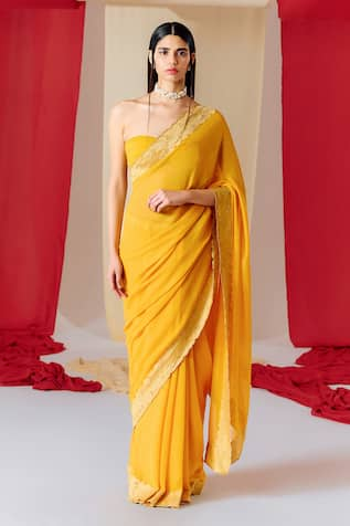 Ekaya Flower Border Woven Saree With Unstitched Blouse Piece 