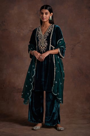 Label Sanya Gulati Silk Velvet Mirrorwork Embellished Kurta Pant Set 