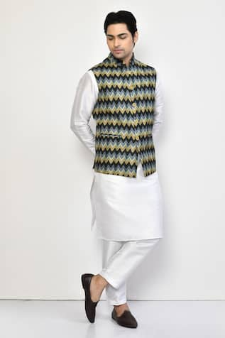 Arihant Rai Sinha Ikat Print Bundi & Kurta Set 