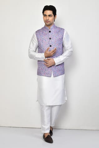 Arihant Rai Sinha Herringbone Pattern Bundi Kurta Set 