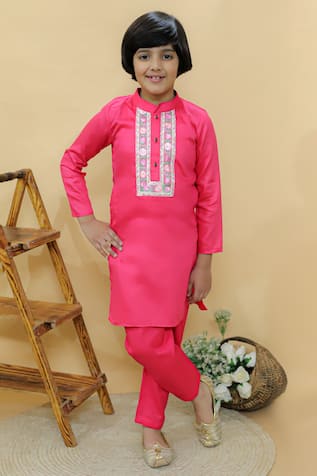 Kalp Rudra Lace Embroidered Kurta Set 