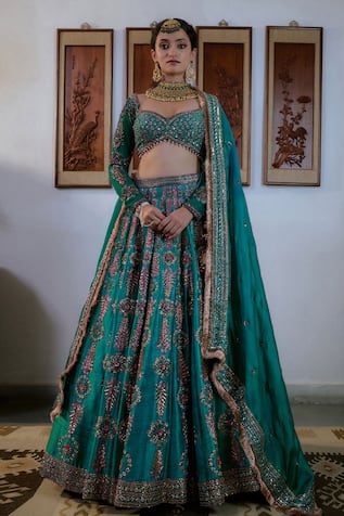 Anushree Reddy - Buy Lehenga, Saree, Kurta Set, Gowns Online 2024