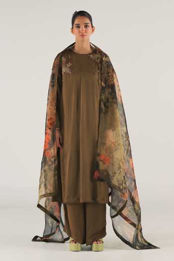 Til Floral Embroidered Boyfriend Kurta & Pant Set 